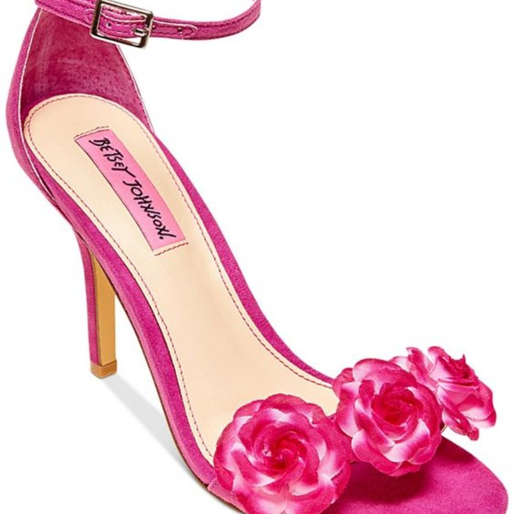 Betsy Johnson pink floral 3” gorgeous sandal LAST CHANCE